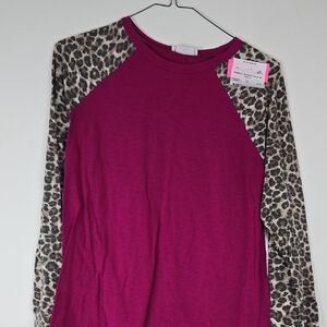 Zenana Outfitters Magenta Top with Animal Print Sleeves